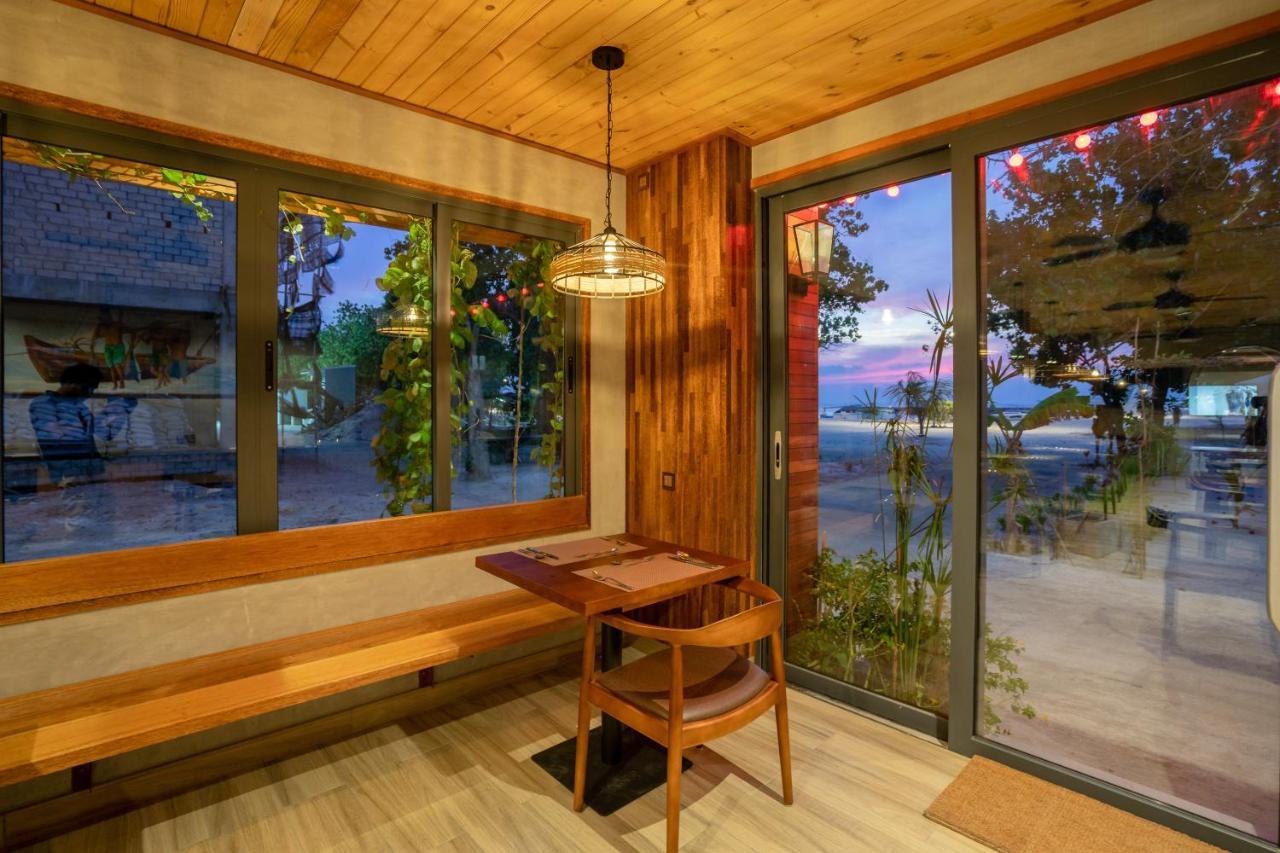 古莉 Ayala Oceanview Maldives酒店 外观 照片