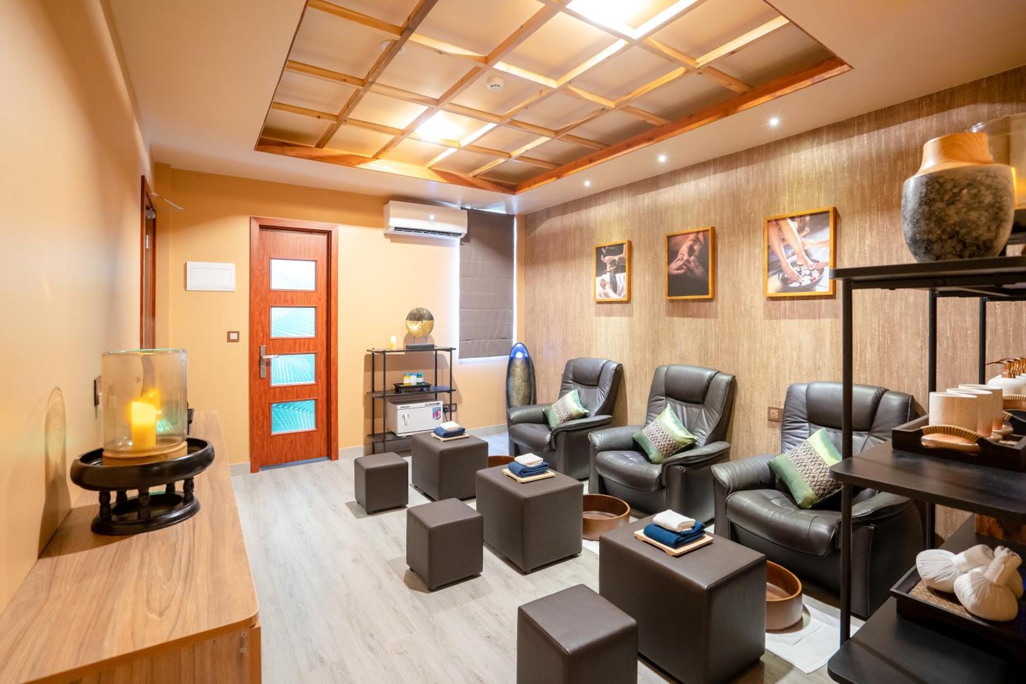 古莉 Ayala Oceanview Maldives酒店 外观 照片