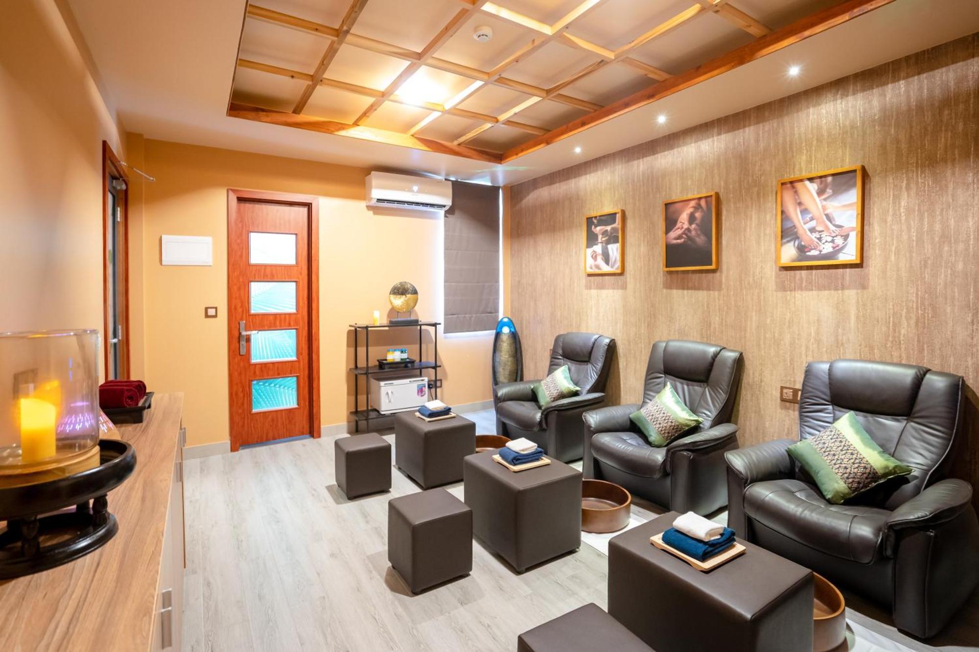 古莉 Ayala Oceanview Maldives酒店 外观 照片