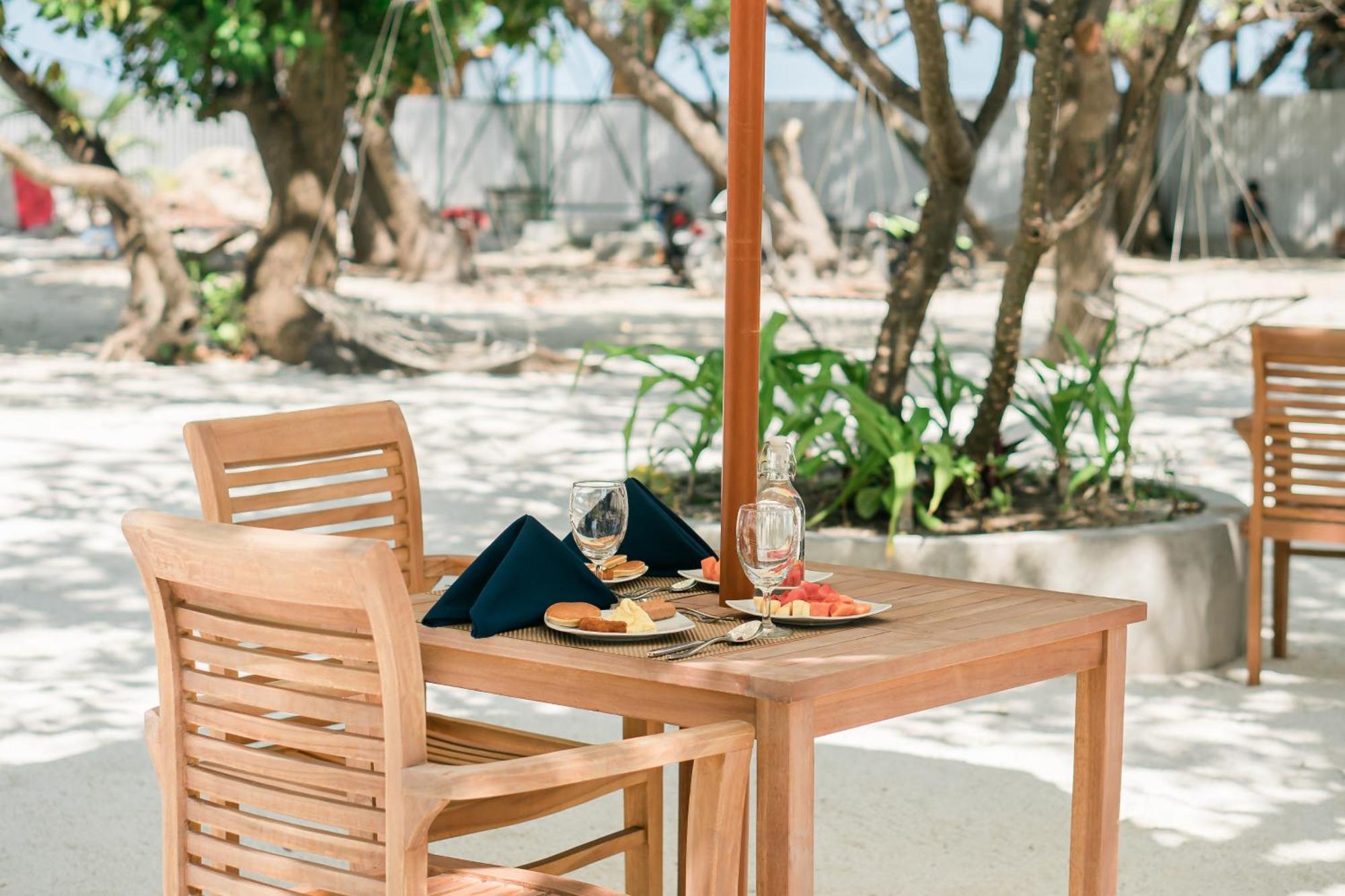 古莉 Ayala Oceanview Maldives酒店 外观 照片