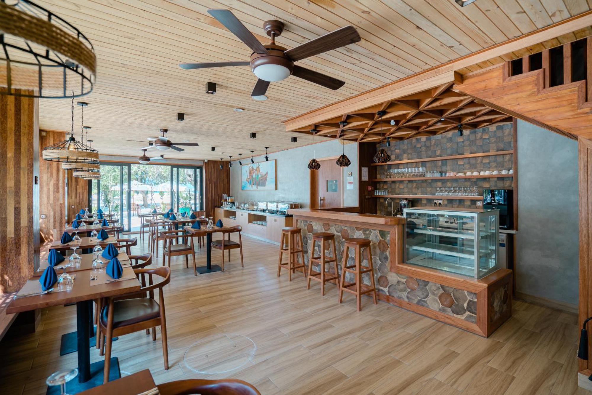 古莉 Ayala Oceanview Maldives酒店 外观 照片